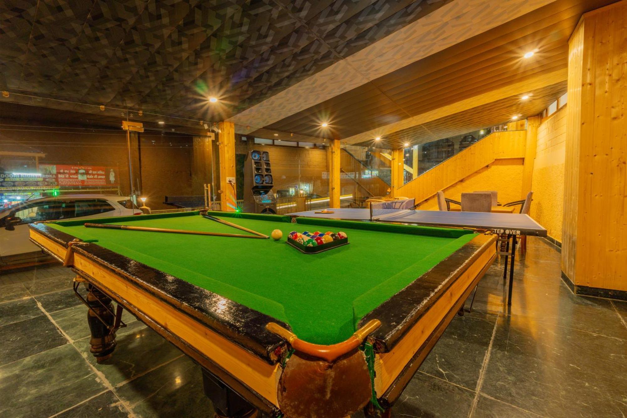 Hill River Resort - Central Heated & Air Cooled - Near Mall Road , Best Property Of Manali 2024- 2025 Luaran gambar