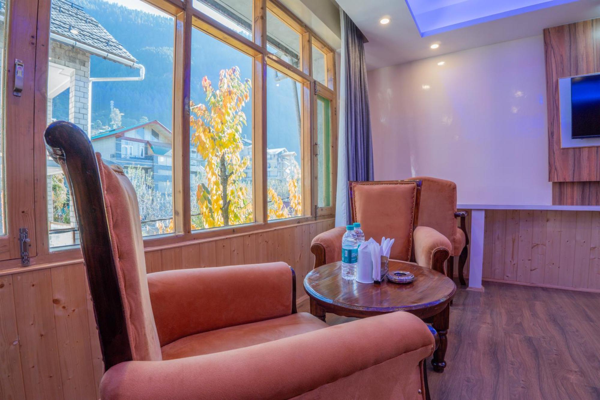 Hill River Resort - Central Heated & Air Cooled - Near Mall Road , Best Property Of Manali 2024- 2025 Luaran gambar