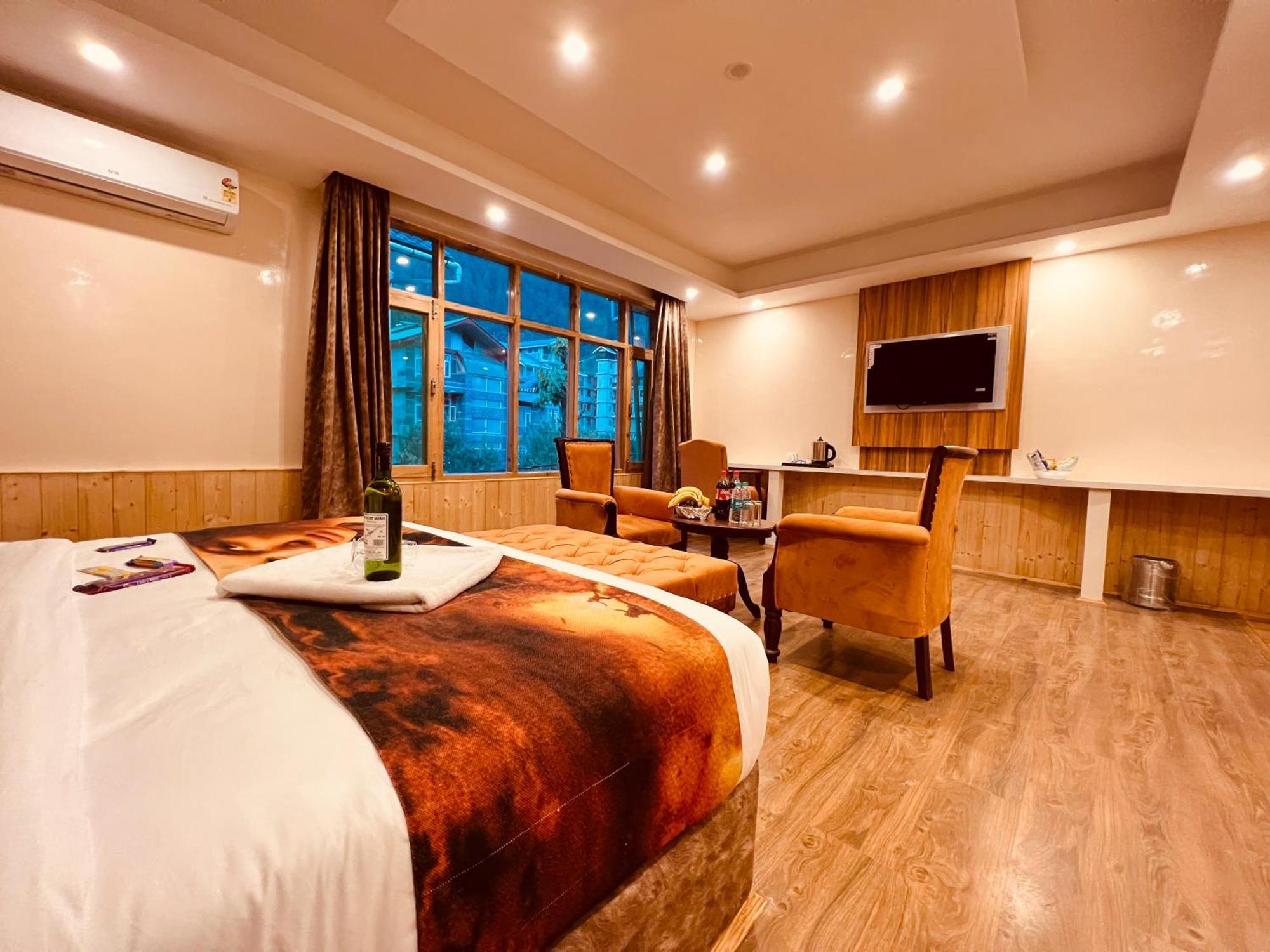 Hill River Resort - Central Heated & Air Cooled - Near Mall Road , Best Property Of Manali 2024- 2025 Luaran gambar