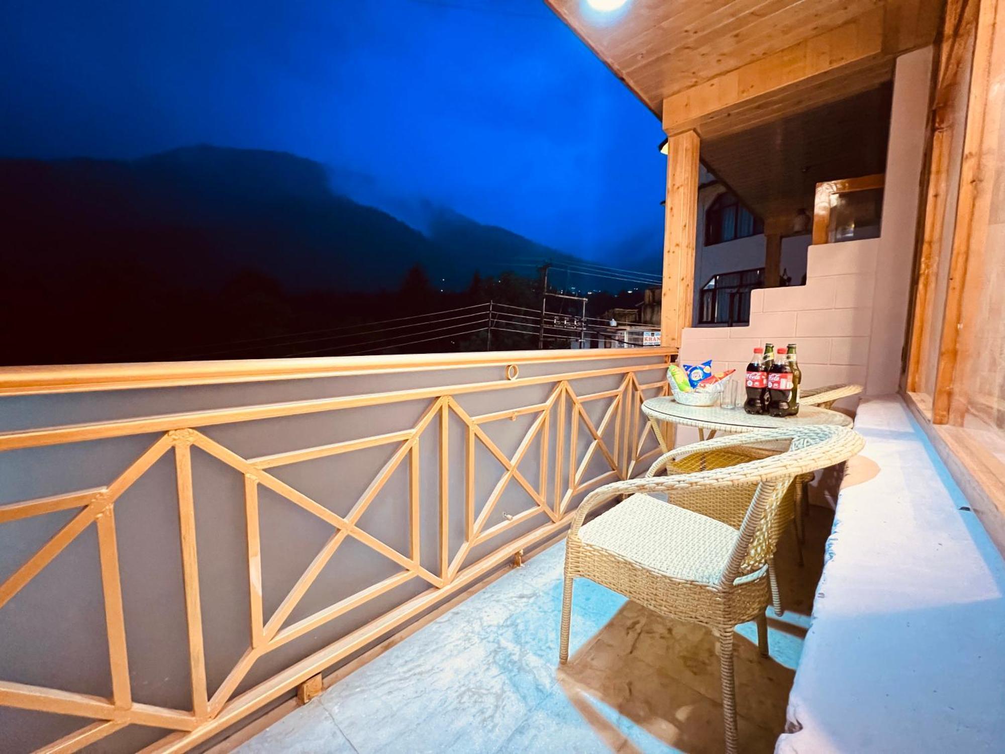 Hill River Resort - Central Heated & Air Cooled - Near Mall Road , Best Property Of Manali 2024- 2025 Luaran gambar
