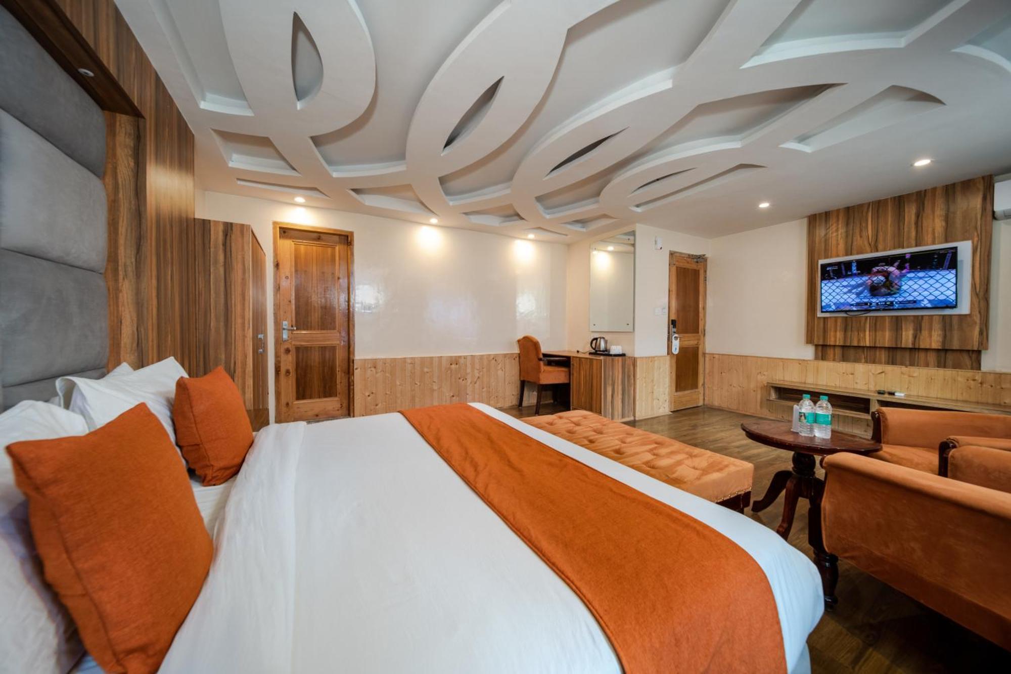 Hill River Resort - Central Heated & Air Cooled - Near Mall Road , Best Property Of Manali 2024- 2025 Luaran gambar