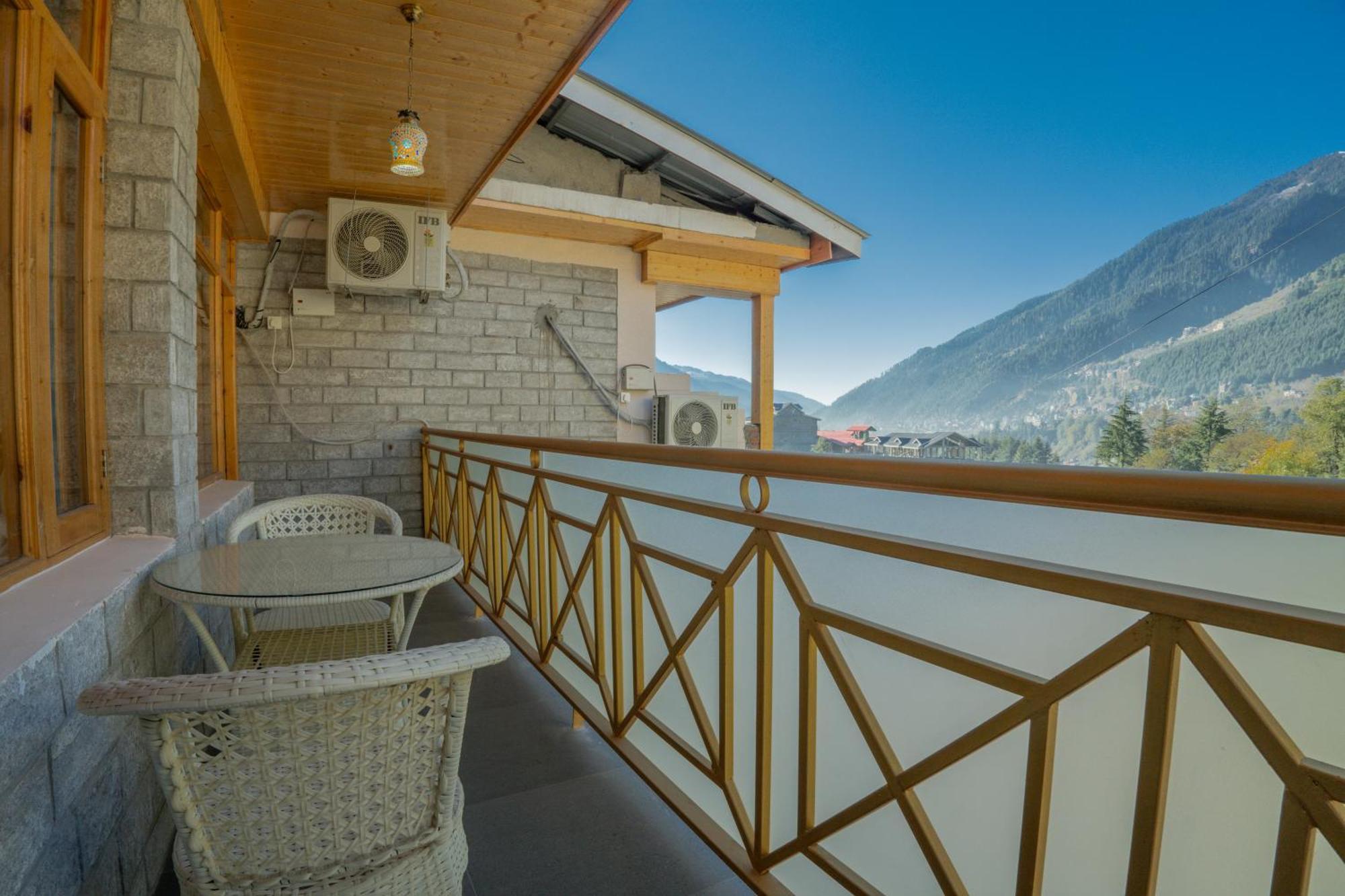 Hill River Resort - Central Heated & Air Cooled - Near Mall Road , Best Property Of Manali 2024- 2025 Luaran gambar