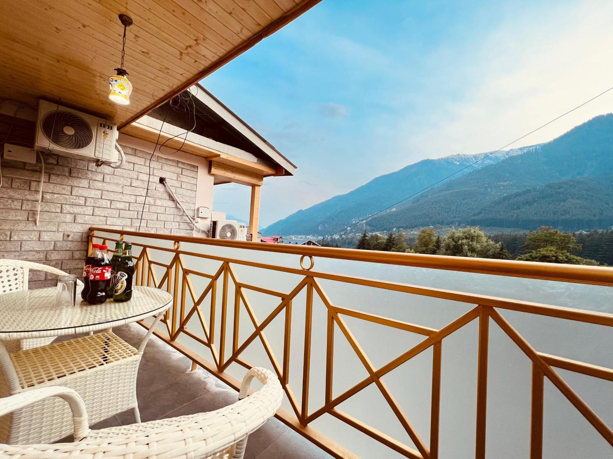 Hill River Resort - Central Heated & Air Cooled - Near Mall Road , Best Property Of Manali 2024- 2025 Luaran gambar