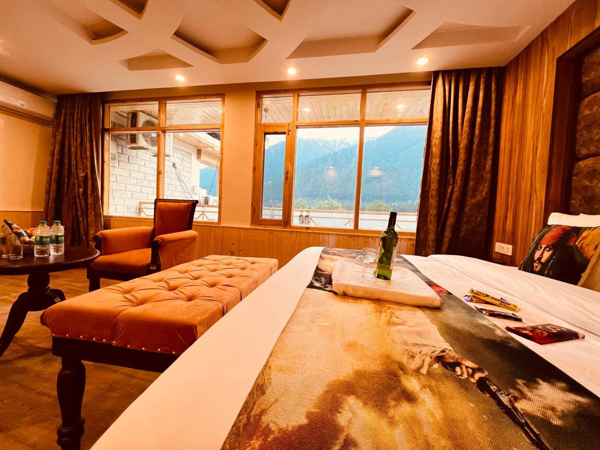 Hill River Resort - Central Heated & Air Cooled - Near Mall Road , Best Property Of Manali 2024- 2025 Luaran gambar