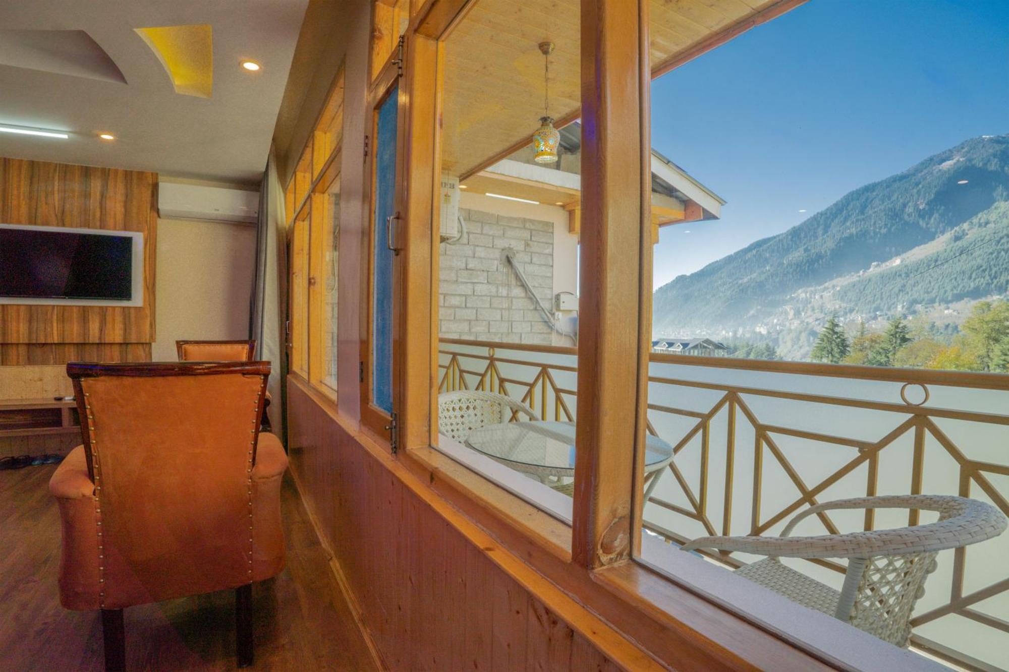 Hill River Resort - Central Heated & Air Cooled - Near Mall Road , Best Property Of Manali 2024- 2025 Luaran gambar