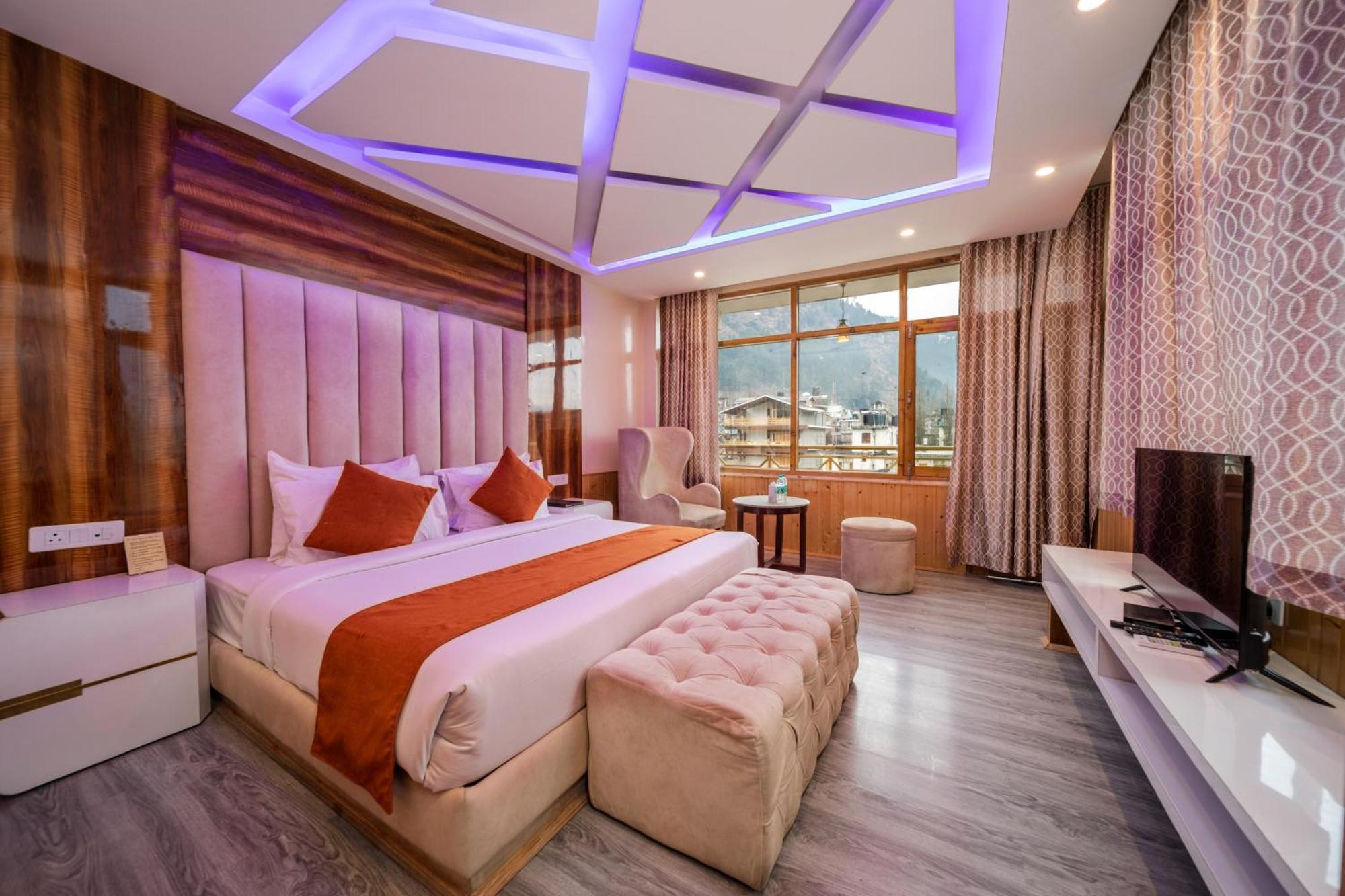 Hill River Resort - Central Heated & Air Cooled - Near Mall Road , Best Property Of Manali 2024- 2025 Luaran gambar