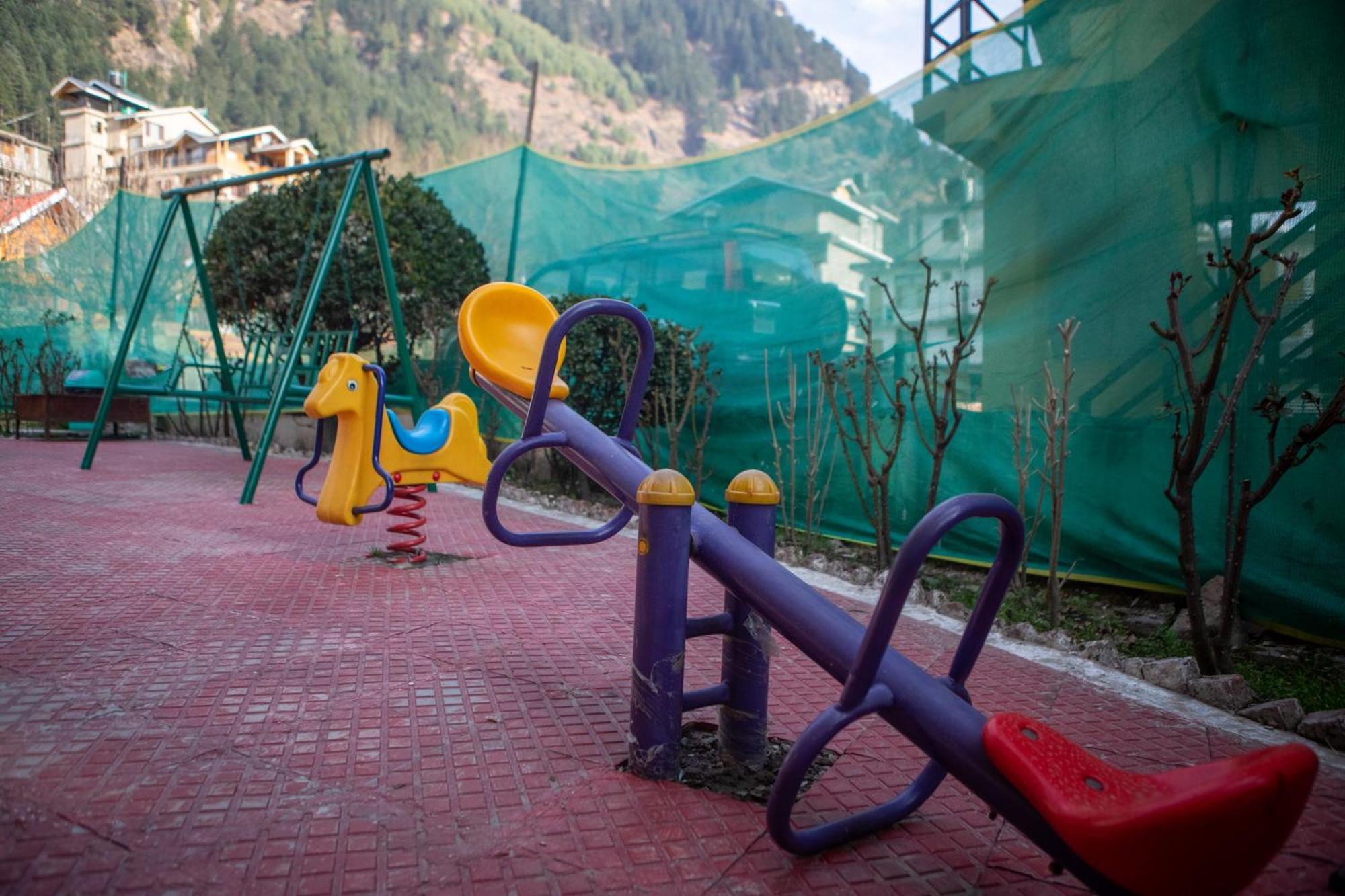 Hill River Resort - Central Heated & Air Cooled - Near Mall Road , Best Property Of Manali 2024- 2025 Luaran gambar