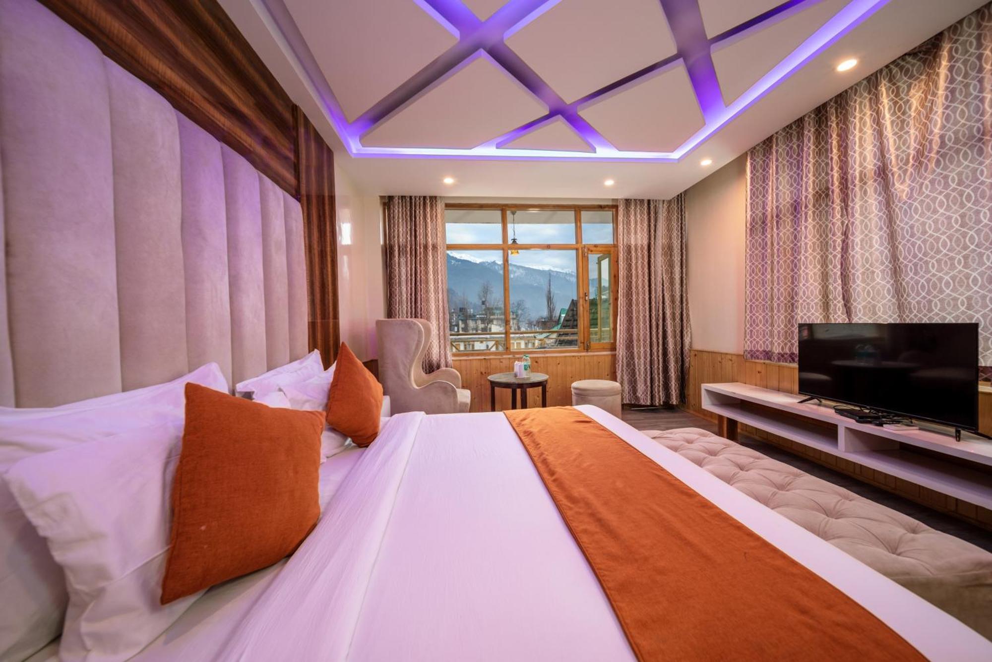 Hill River Resort - Central Heated & Air Cooled - Near Mall Road , Best Property Of Manali 2024- 2025 Luaran gambar